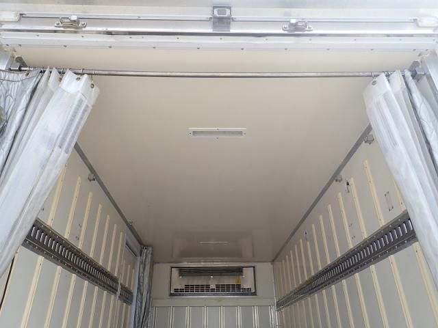 Mitsubishi CANTER 2019-07 8331840-8