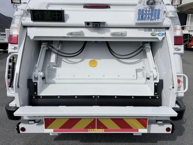Mitsubishi CANTER 2026-03 8331831-13