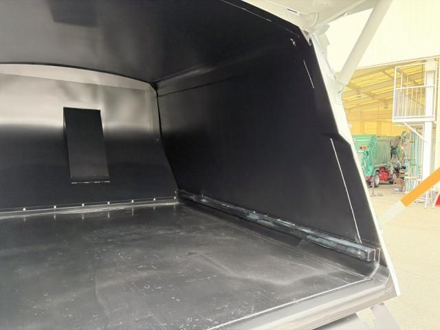 Mitsubishi CANTER 2026-03 8331831-16