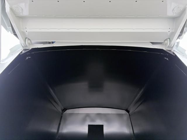 Mitsubishi CANTER 2026-03 8331831-17