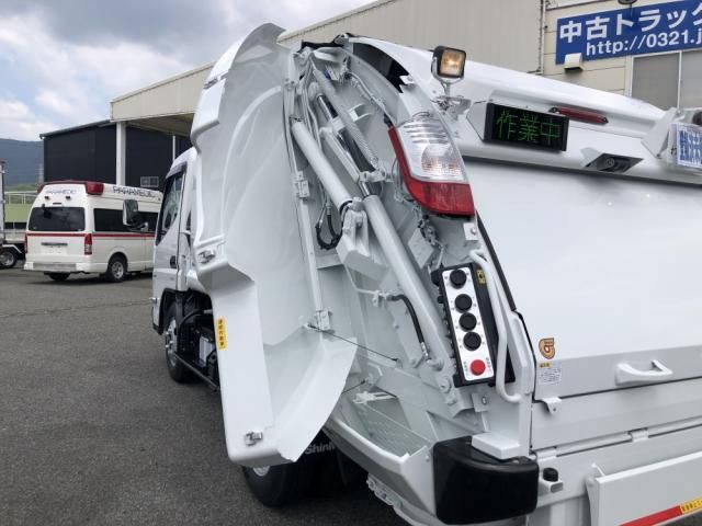Mitsubishi CANTER 2026-03 8331829-27