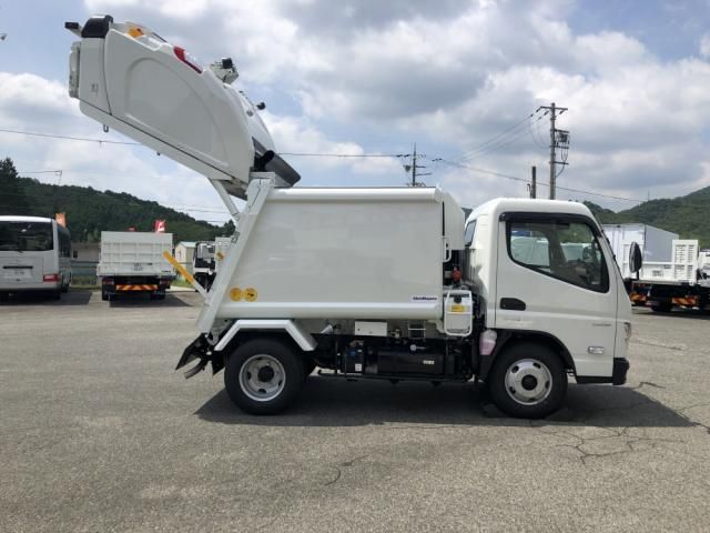 Mitsubishi CANTER 2026-03 8331829-4