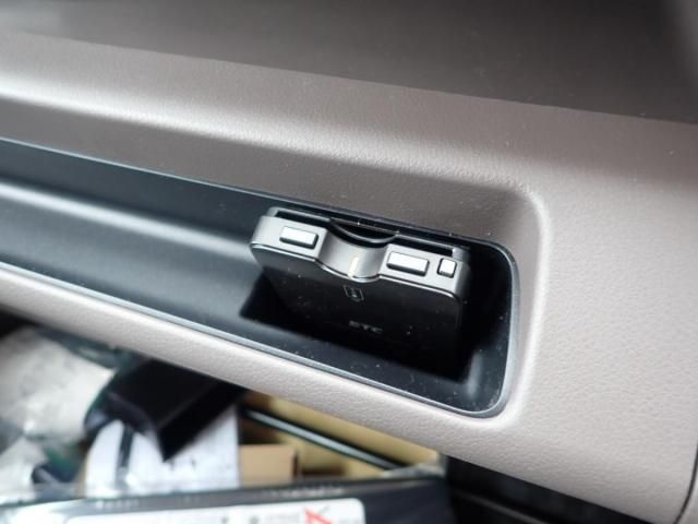 Mitsubishi CANTER 2026-04 8331836-11