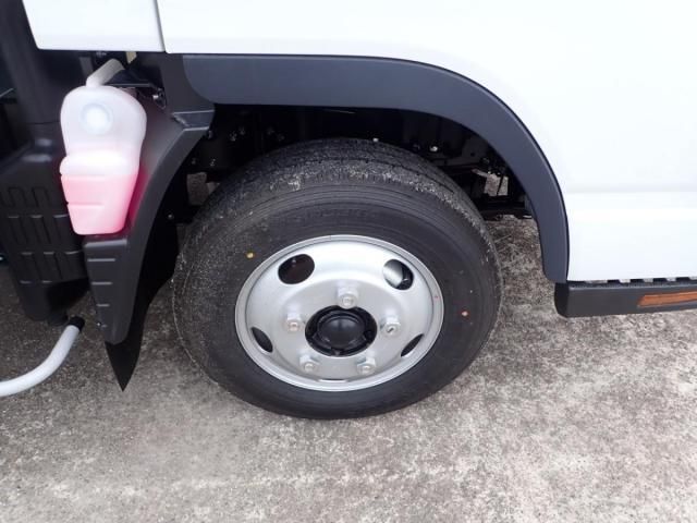 Mitsubishi CANTER 2026-04 8331836-26