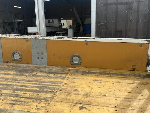 Mitsubishi CANTER 2010-11 8331848-14
