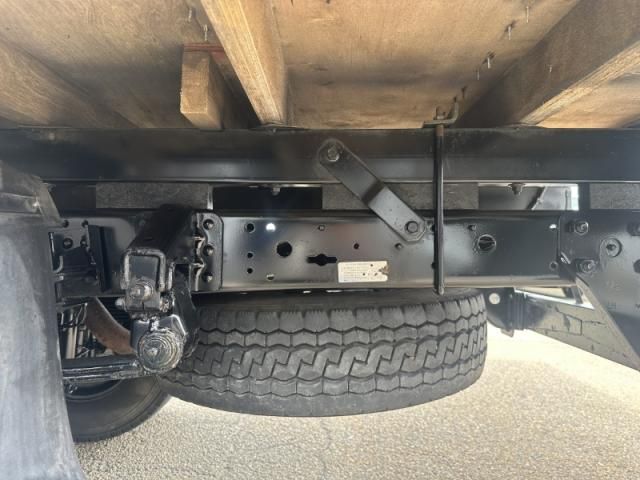 Mitsubishi CANTER 2010-11 8331848-25