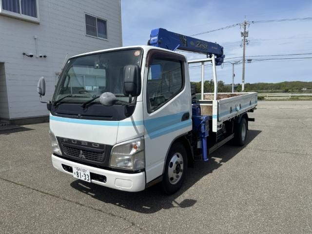 Mitsubishi CANTER 2010-11 8331848-2