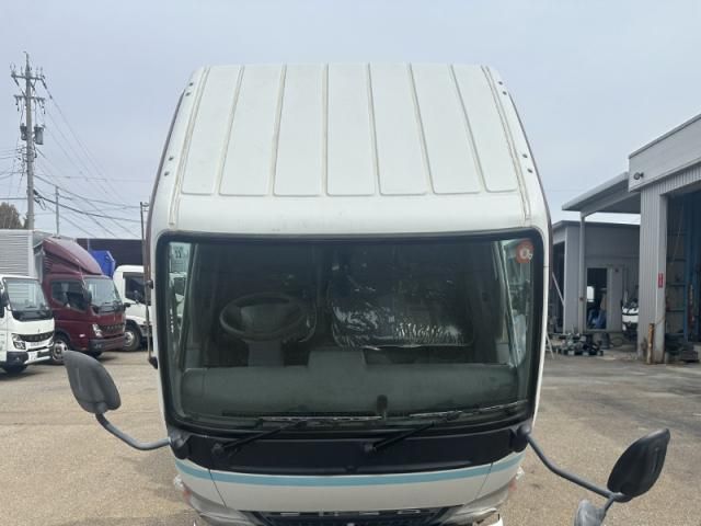 Mitsubishi CANTER 2010-11 8331848-6