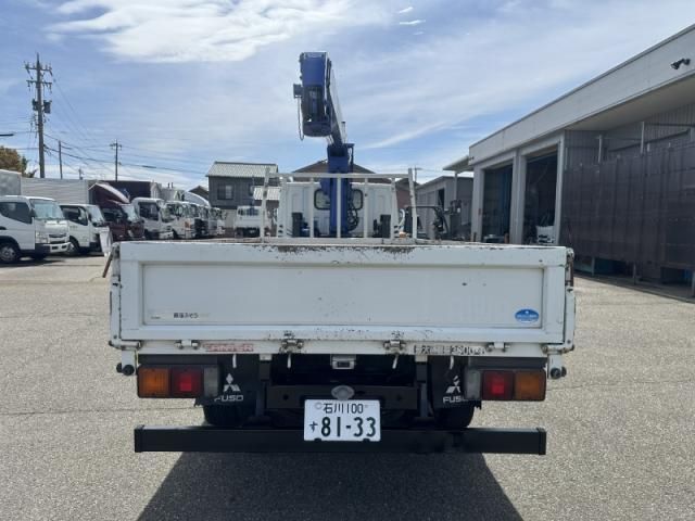 Mitsubishi CANTER 2010-11 8331848-7