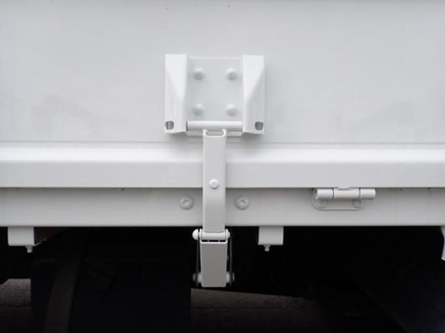 Mitsubishi CANTER 2019-05 8331845-13