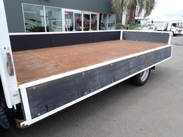Mitsubishi CANTER 2019-05 8331845-16