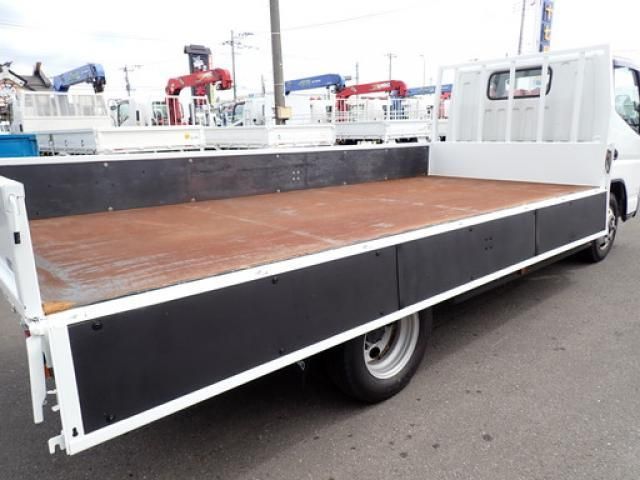 Mitsubishi CANTER 2019-05 8331845-18