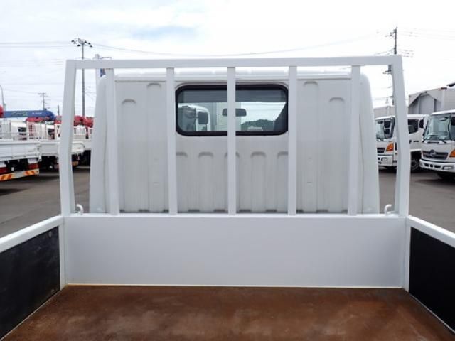 Mitsubishi CANTER 2019-05 8331845-28