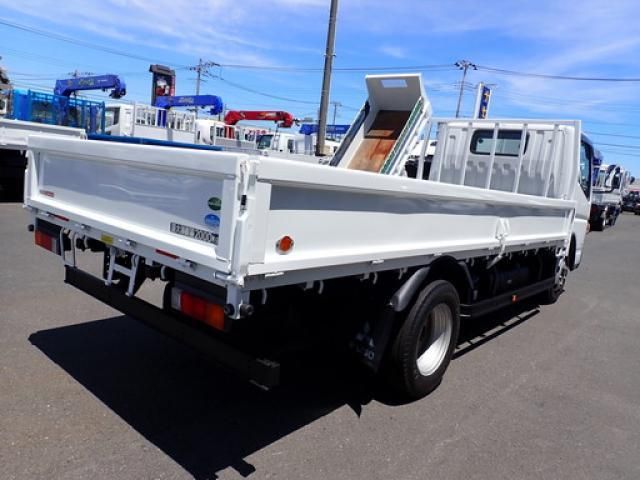 Mitsubishi CANTER 2019-05 8331845-4