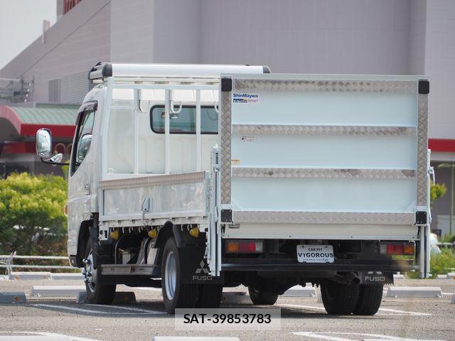 Mitsubishi CANTER 2018-12 8335171-2