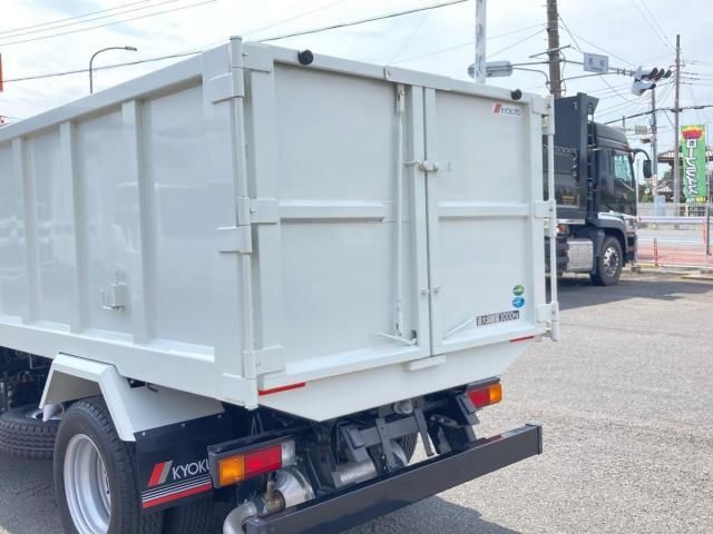 Mitsubishi CANTER 2023-06 8331838-13