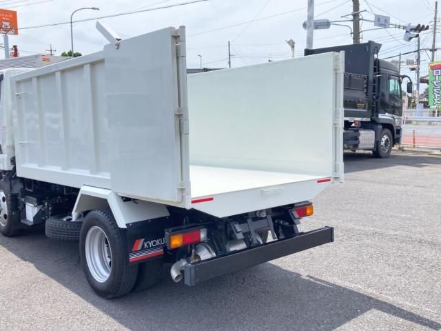 Mitsubishi CANTER 2023-06 8331838-14