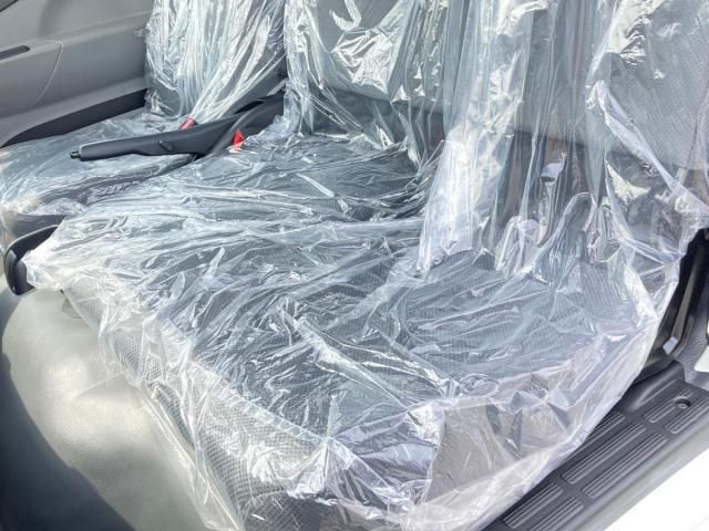 Mitsubishi CANTER 2023-06 8331838-22