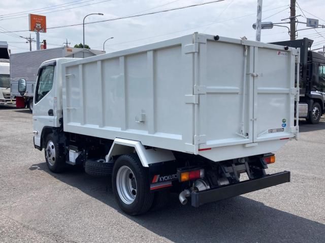 Mitsubishi CANTER 2023-06 8331838-3