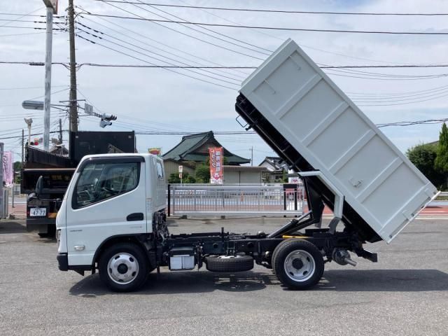 Mitsubishi CANTER 2023-06 8331838-4