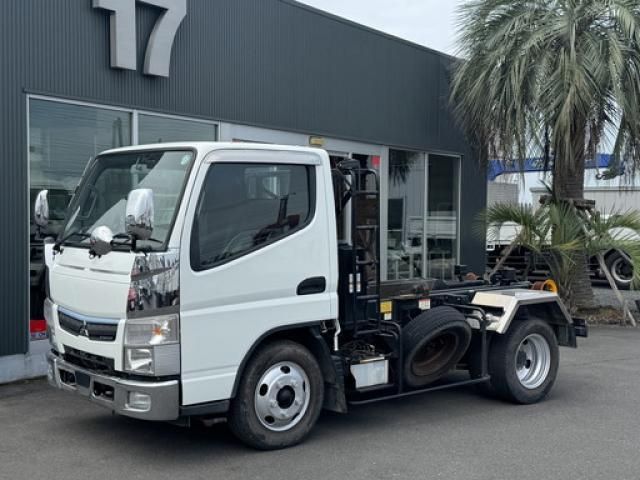 Mitsubishi CANTER 2020-07 8331843-0