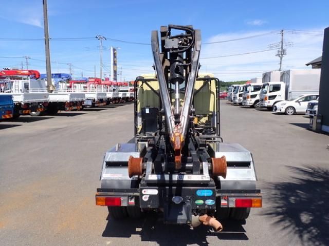 Mitsubishi CANTER 2020-07 8331843-13