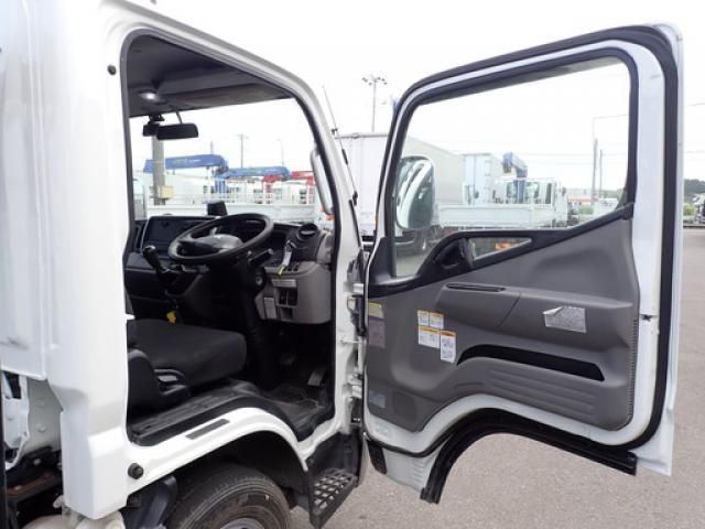 Mitsubishi CANTER 2020-07 8331843-20