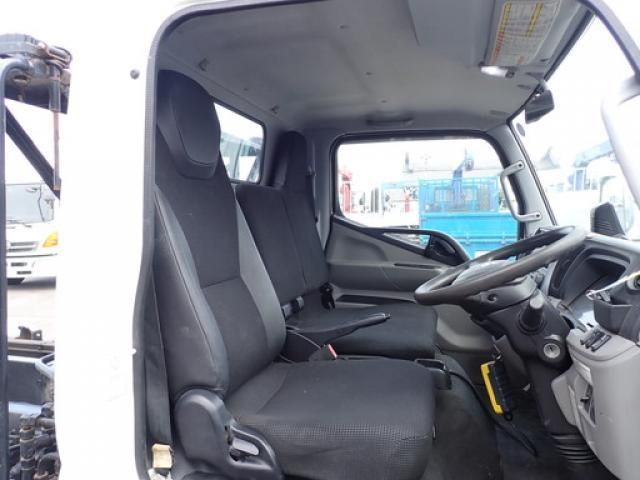 Mitsubishi CANTER 2020-07 8331843-21