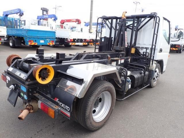Mitsubishi CANTER 2020-07 8331843-4