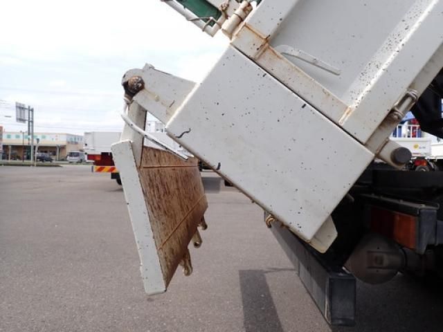 Mitsubishi CANTER 2023-02 8331841-21