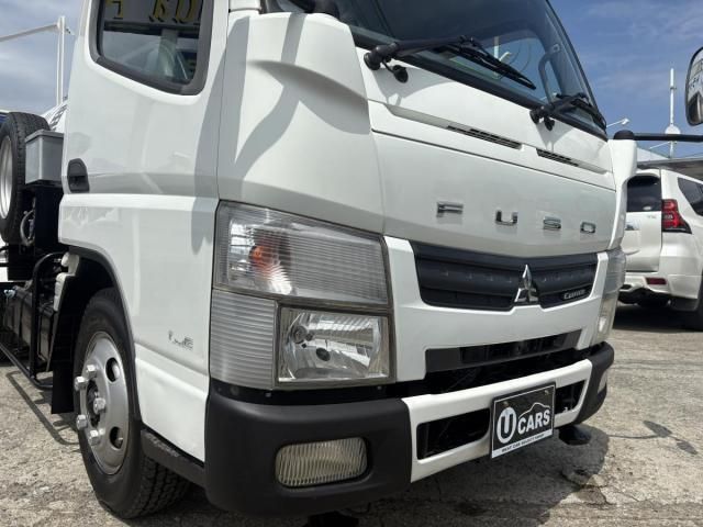 Mitsubishi CANTER 2011-10 8331849-13