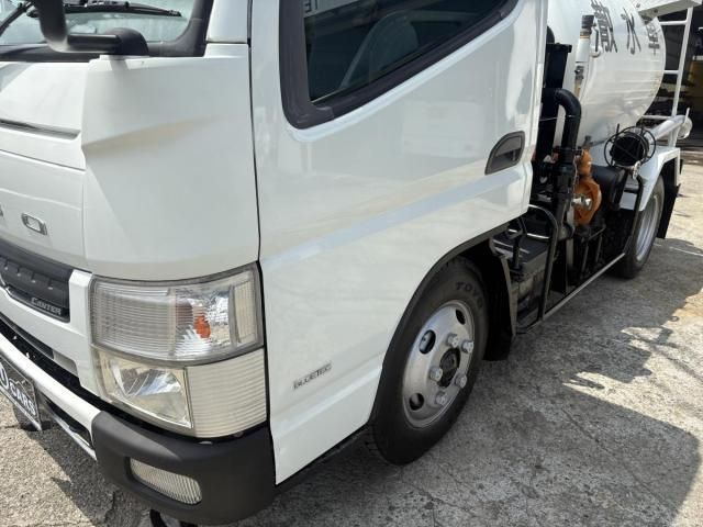 Mitsubishi CANTER 2011-10 8331849-16