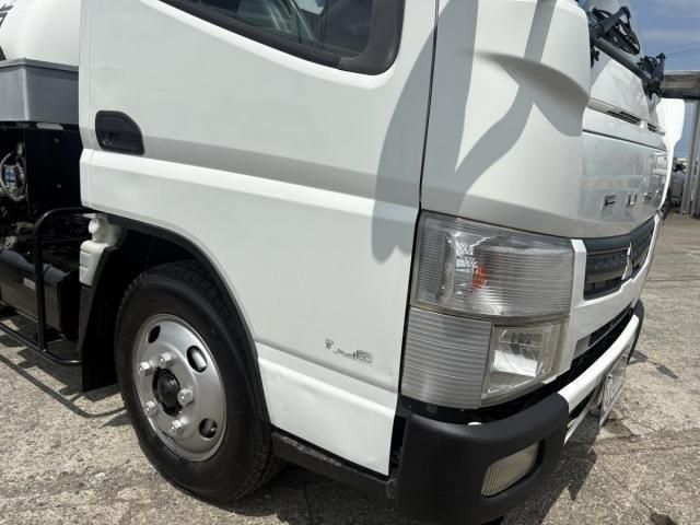 Mitsubishi CANTER 2011-10 8331849-21