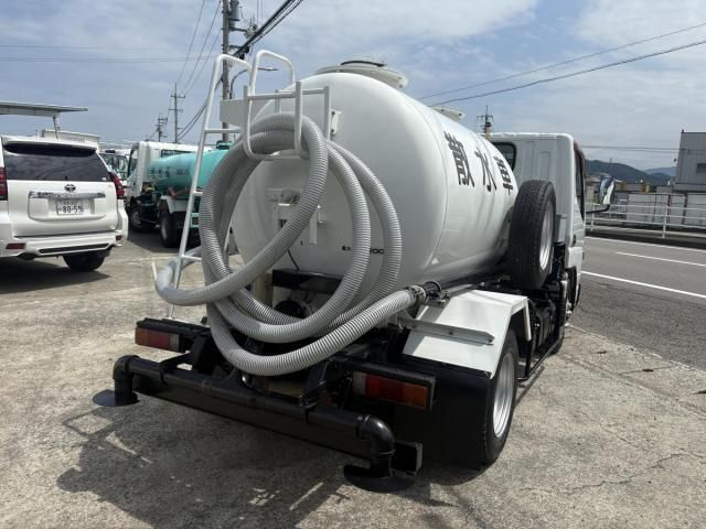 Mitsubishi CANTER 2011-10 8331849-2
