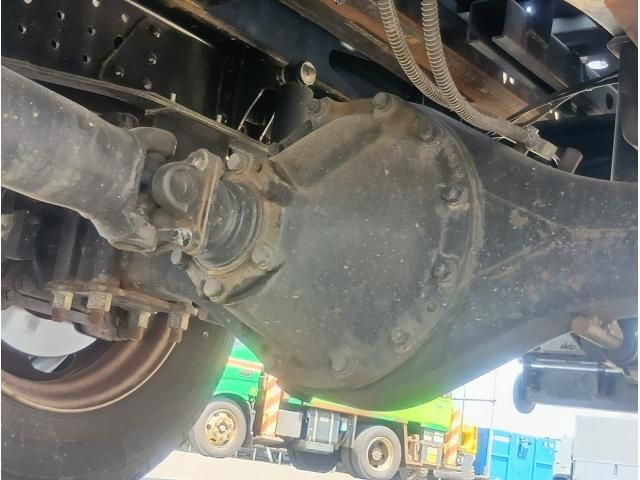 Mitsubishi CANTER 2023-08 8331835-14
