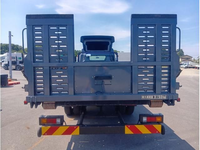 Mitsubishi CANTER 2023-08 8331835-4