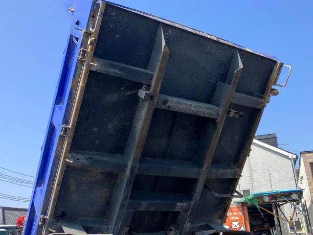 Mitsubishi CANTER 2014-10 8331853-11