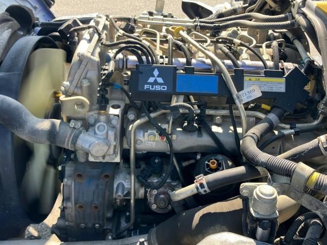 Mitsubishi CANTER 2014-10 8331853-16