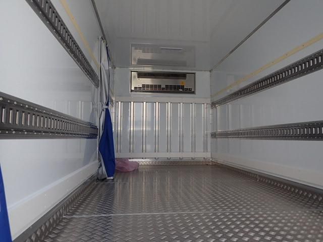 Mitsubishi CANTER 2026-04 8331833-9