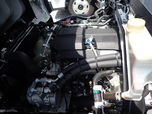 Mitsubishi CANTER 2026-04 8331833-24