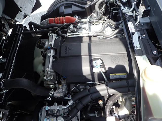 Mitsubishi CANTER 2026-04 8331833-25