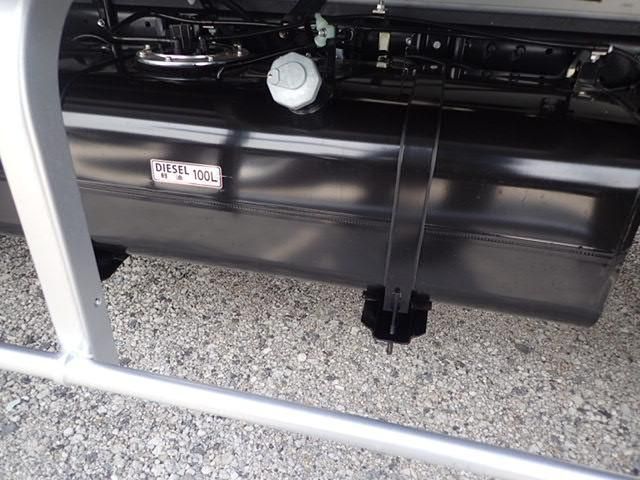 Mitsubishi CANTER 2026-04 8331833-4