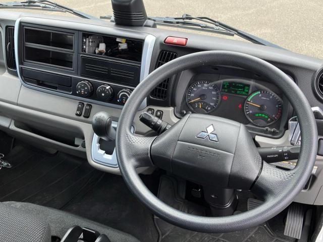Mitsubishi CANTER 2021-03 8331844-18