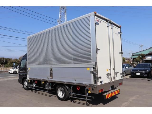 Mitsubishi CANTER 2020-03 8331842-3