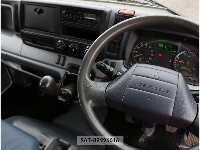Mitsubishi CANTER 2016-06 8335174-23