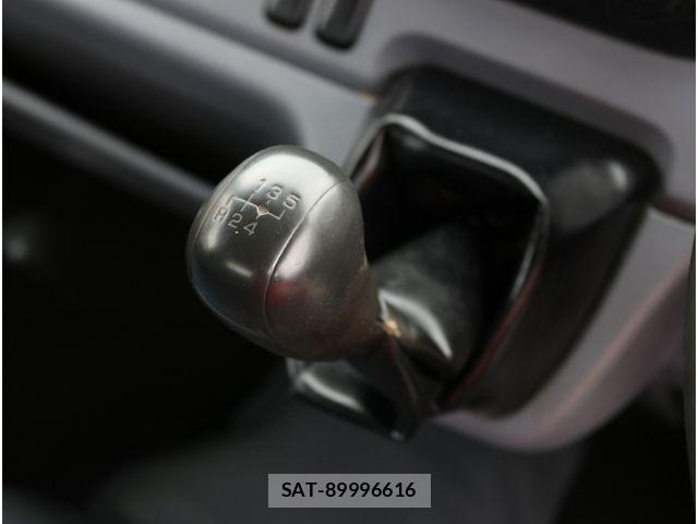 Mitsubishi CANTER 2016-06 8335174-24