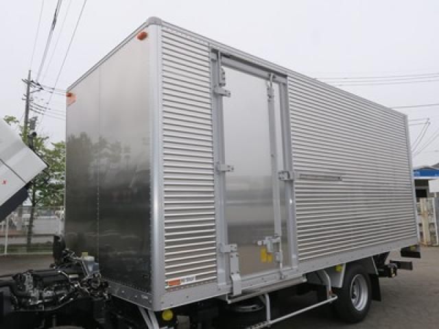 Mitsubishi CANTER 2026-03 8331832-9