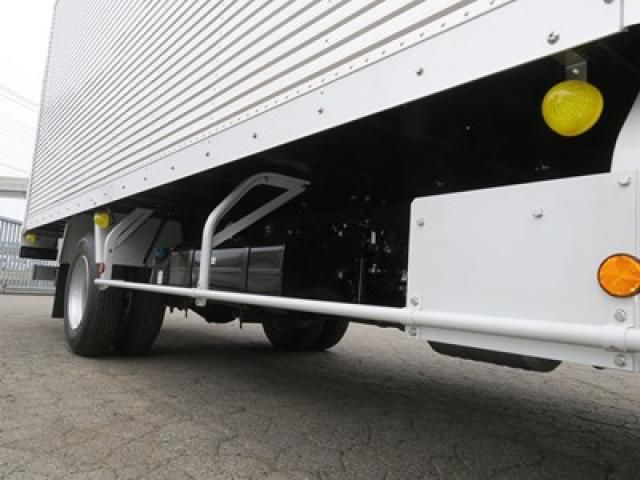 Mitsubishi CANTER 2026-03 8331832-10