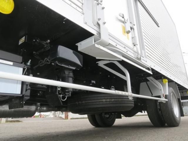 Mitsubishi CANTER 2026-03 8331832-11