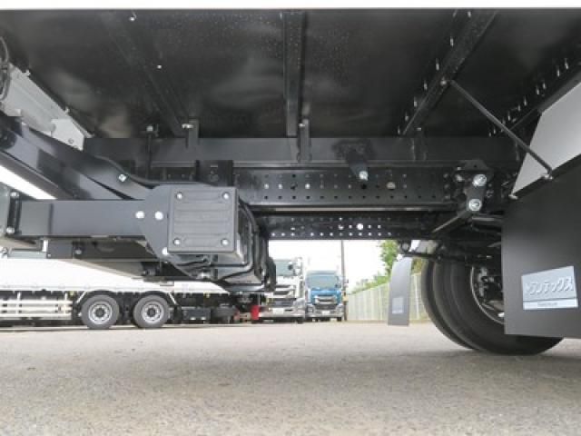 Mitsubishi CANTER 2026-03 8331832-12